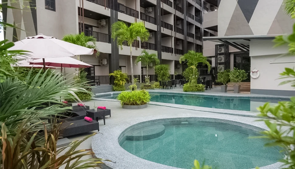 هتل گلدن تولیپ اسنشیال پاتایا